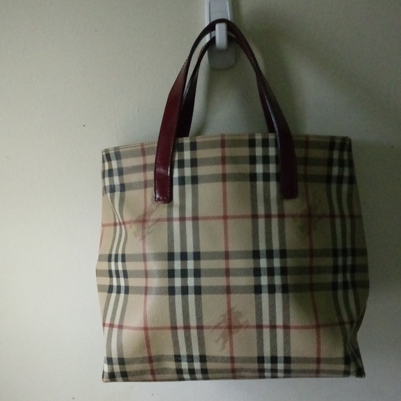 Burberry Cute Medium Bag - Picture 1 of 8